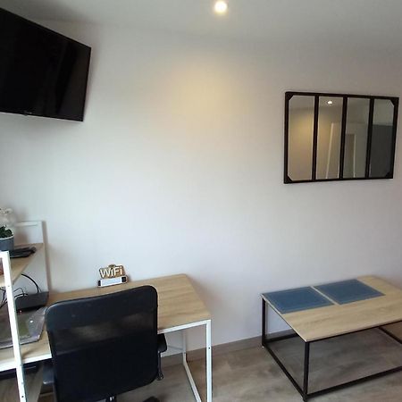 Apartamento Le Belvedere Dernier Etage Avec Terrasse Wifi Fibre Tarbes Exterior foto