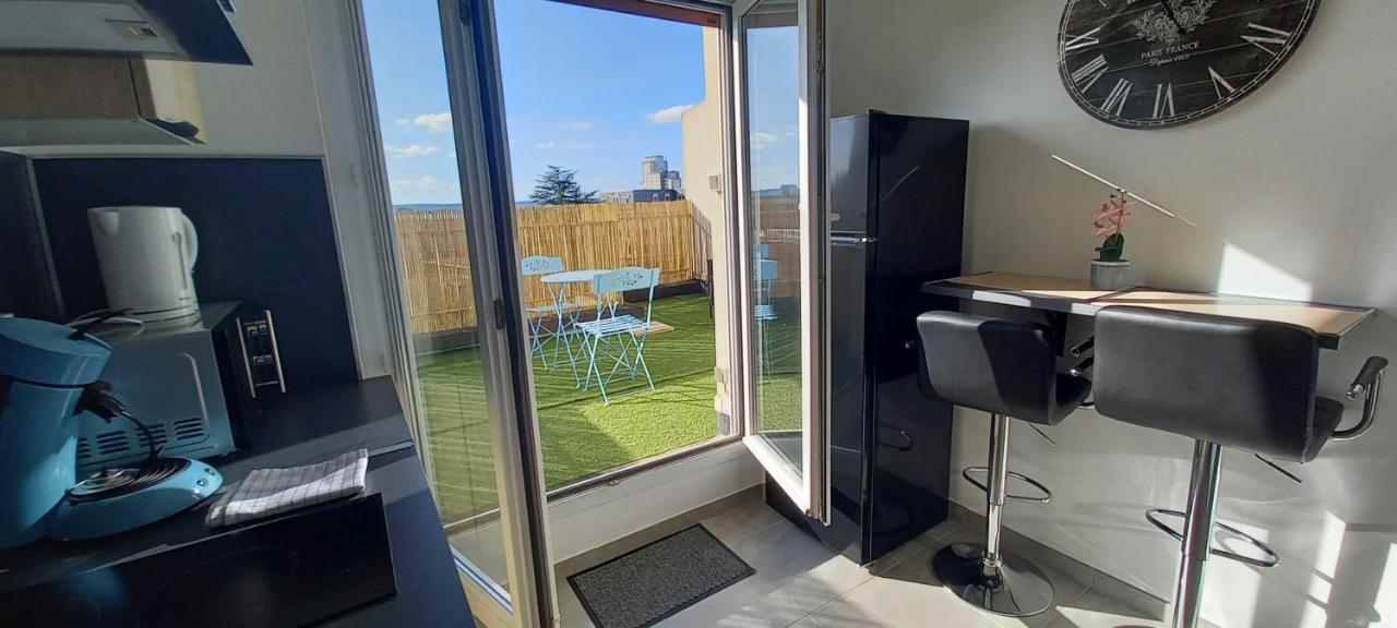 Apartamento Le Belvedere Dernier Etage Avec Terrasse Wifi Fibre Tarbes Exterior foto